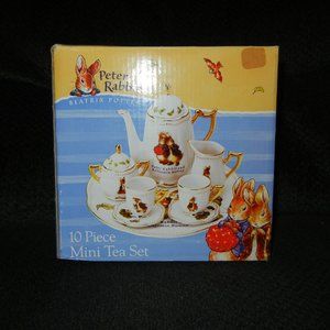 Peter Rabbit Beatrix Potter 10 Piece Mini Tea Set 2002  NEW